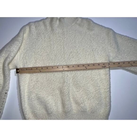 Philosophy women’s super soft with pearl beads on sleeves sweater - Picture 8 of 13